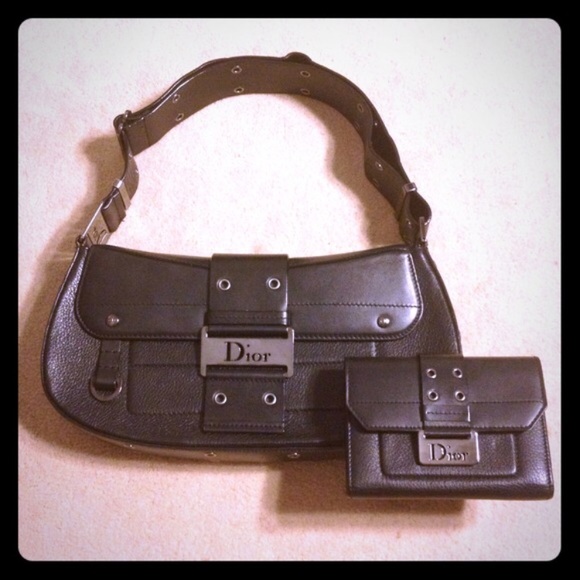 CHRISTIAN DIOR BLACK LEATHER GUNMETAL WALLET - Picture 2 of 8